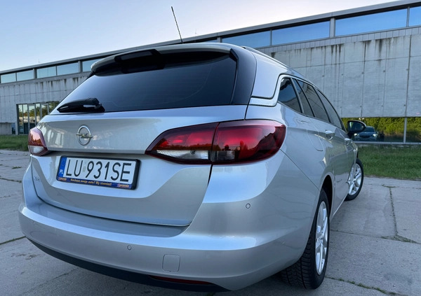 Opel Astra cena 38900 przebieg: 207000, rok produkcji 2019 z Lublin małe 254